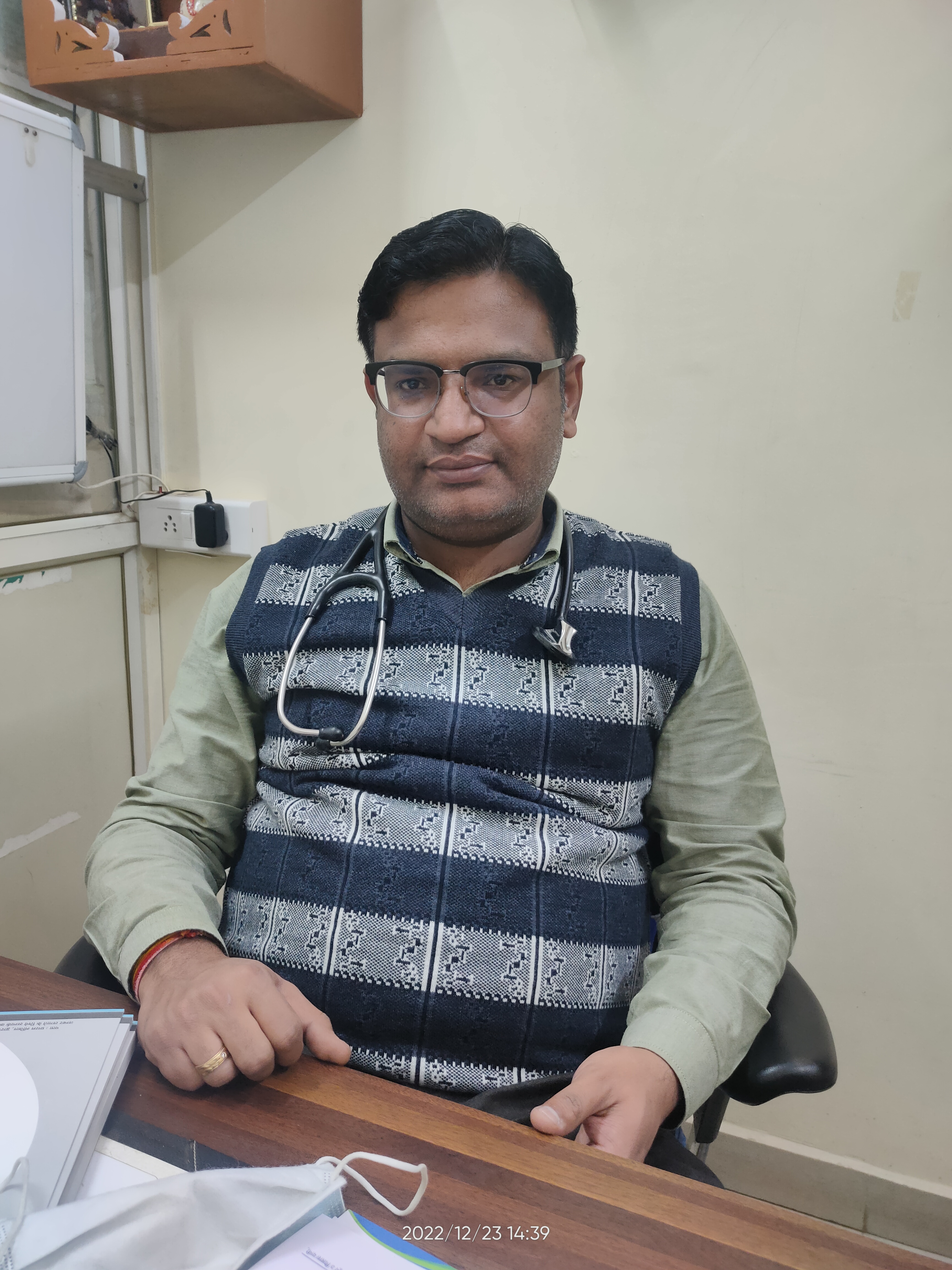 Dr. V S Rathore - Internal Medicine (MD) in Not Available Not Available ...