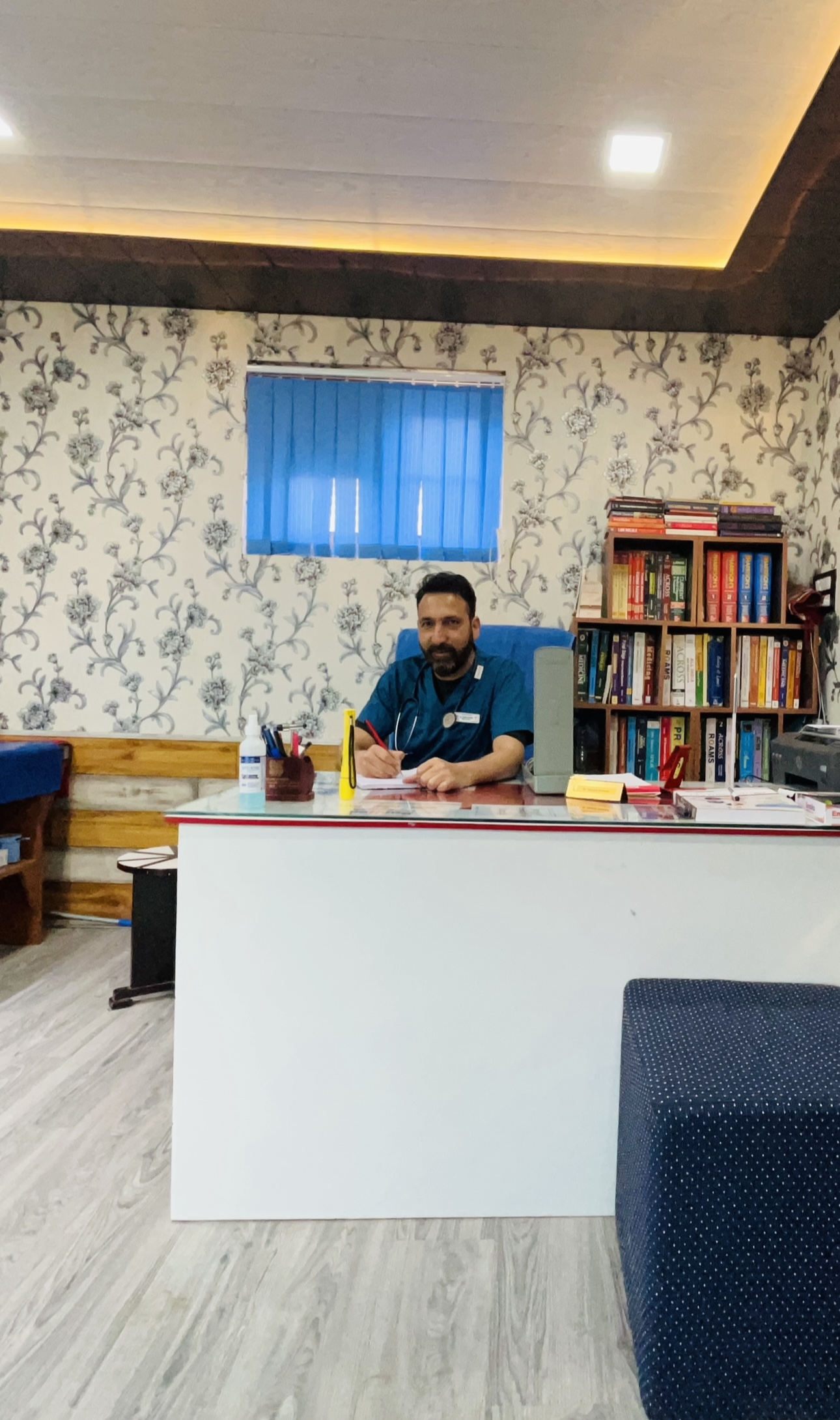 Dr. Sheikh Rashid Rasheed - General Physician in Anantnag J&K | Book ...