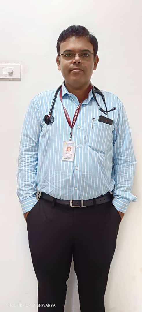 Dr. Prakash R Ghogale - Nephrologist in kudal maharashtra, Hirlok ...